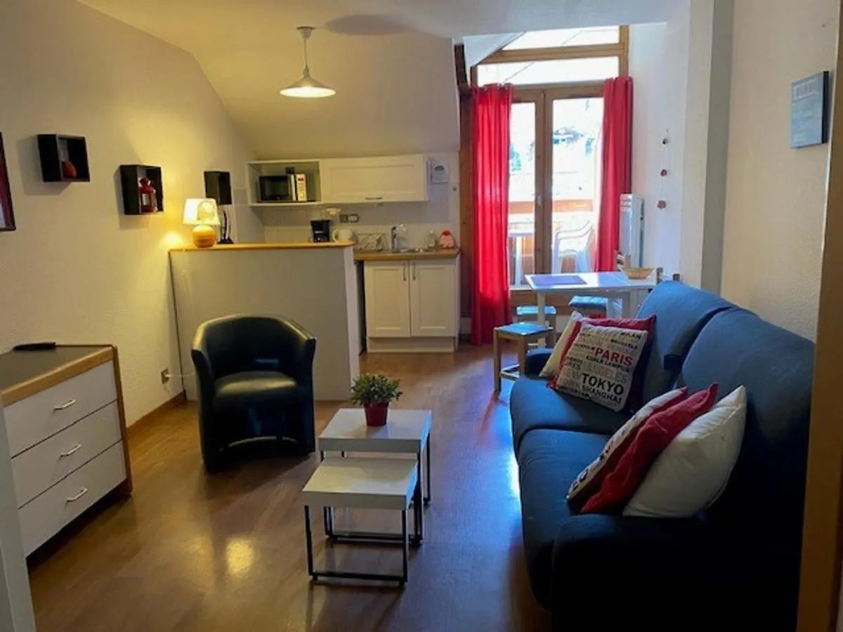 Apartment Studio Avec Balcon Sud, Wi-Fi Et Parking Couvert, Centre Brides-Les-Bains - Fr-1-512-135 France